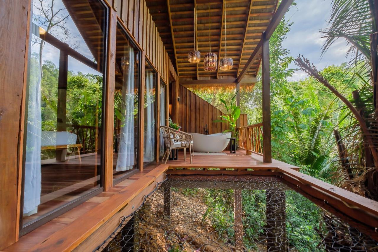 Sweet Songs Jungle Lodge San Ignacio Bagian luar foto