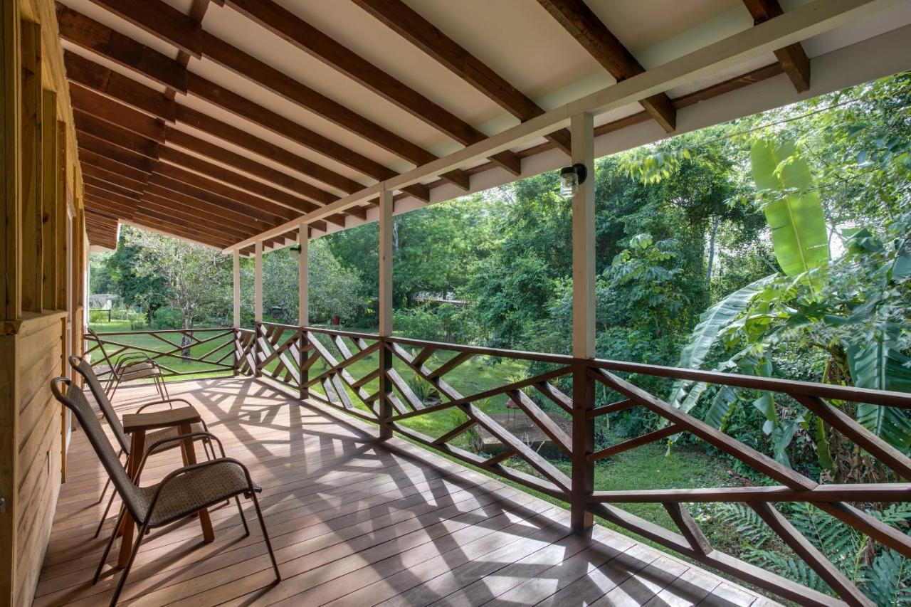 Sweet Songs Jungle Lodge San Ignacio Bagian luar foto
